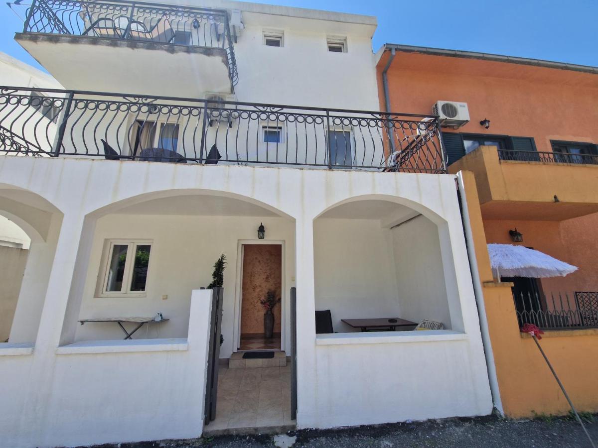 Guest House Damjana Budva Exteriér fotografie