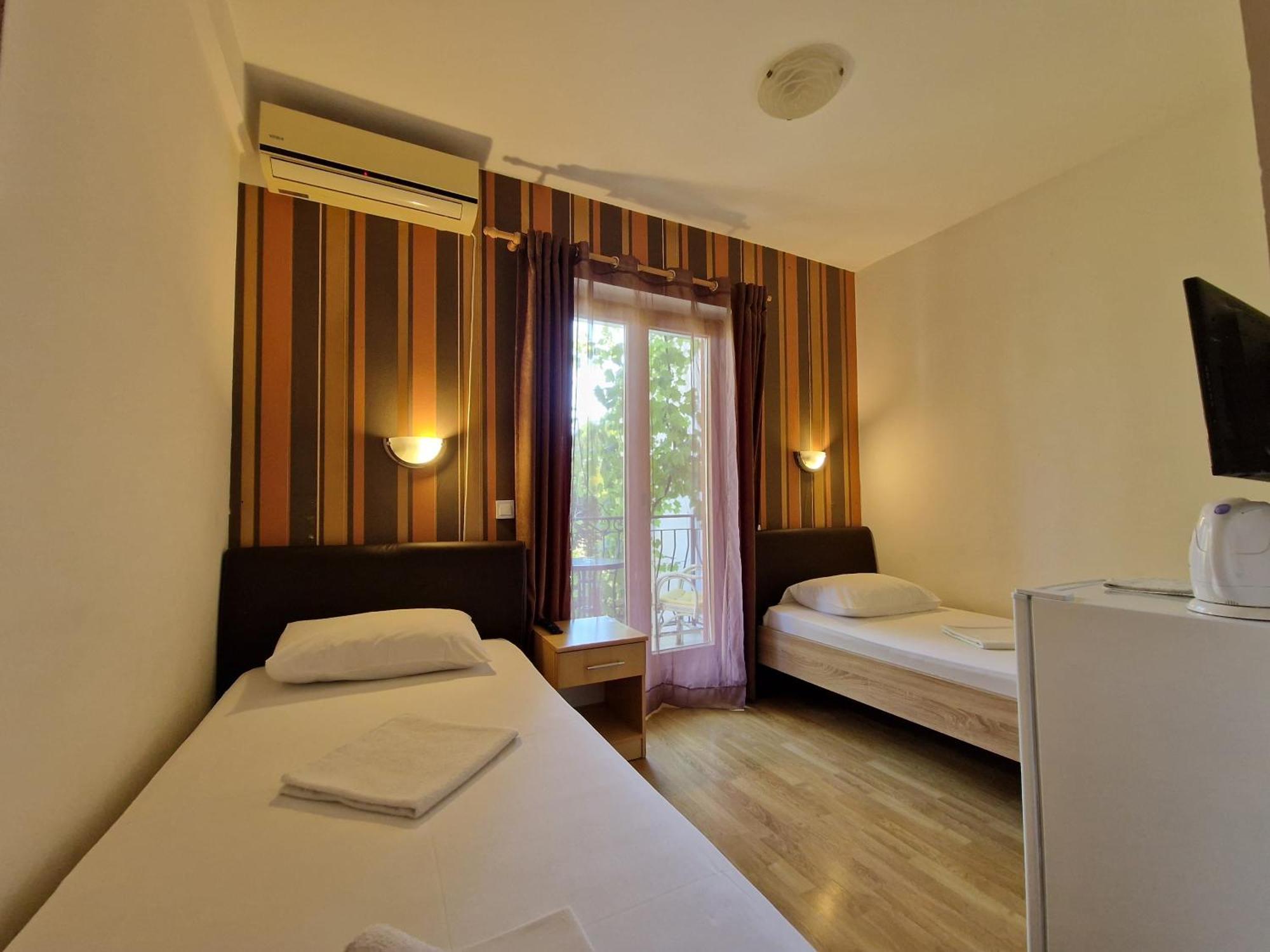 Guest House Damjana Budva Pokoj fotografie
