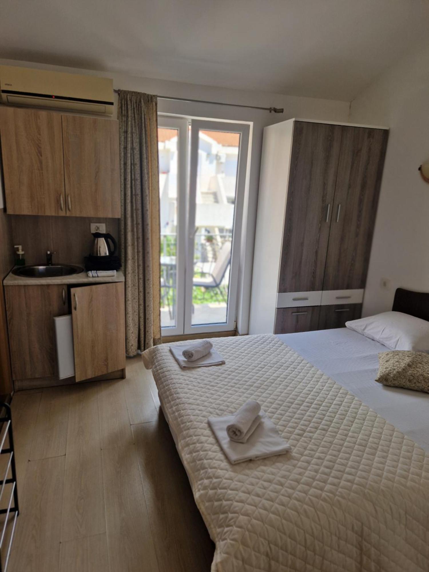 Guest House Damjana Budva Exteriér fotografie
