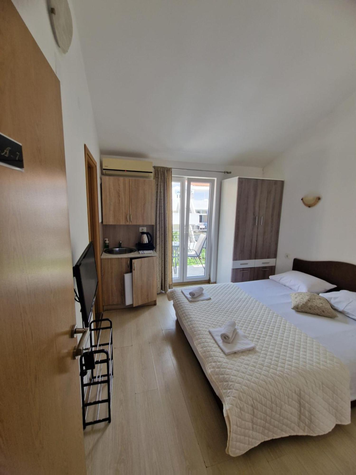 Guest House Damjana Budva Exteriér fotografie