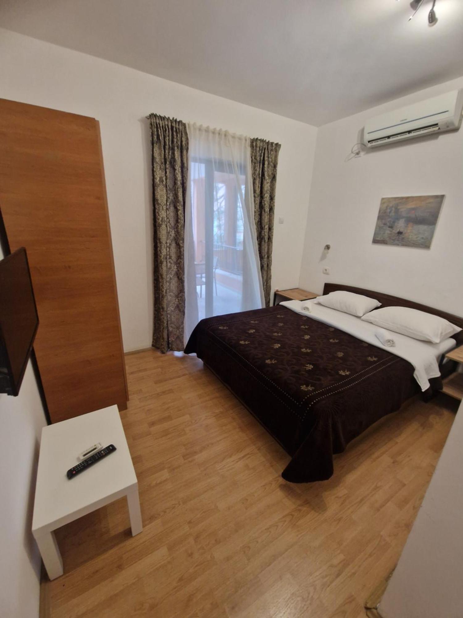 Guest House Damjana Budva Pokoj fotografie