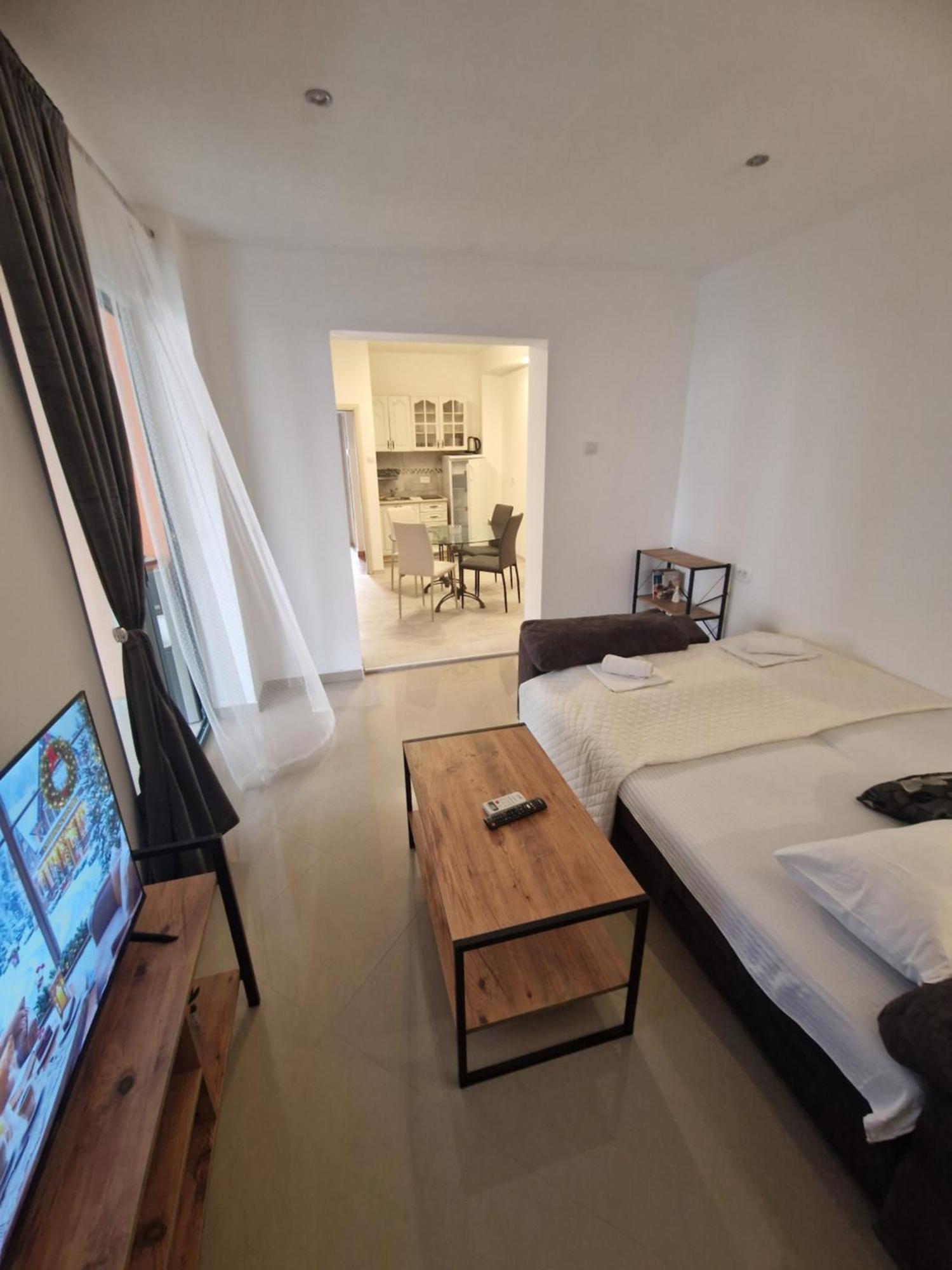 Guest House Damjana Budva Pokoj fotografie
