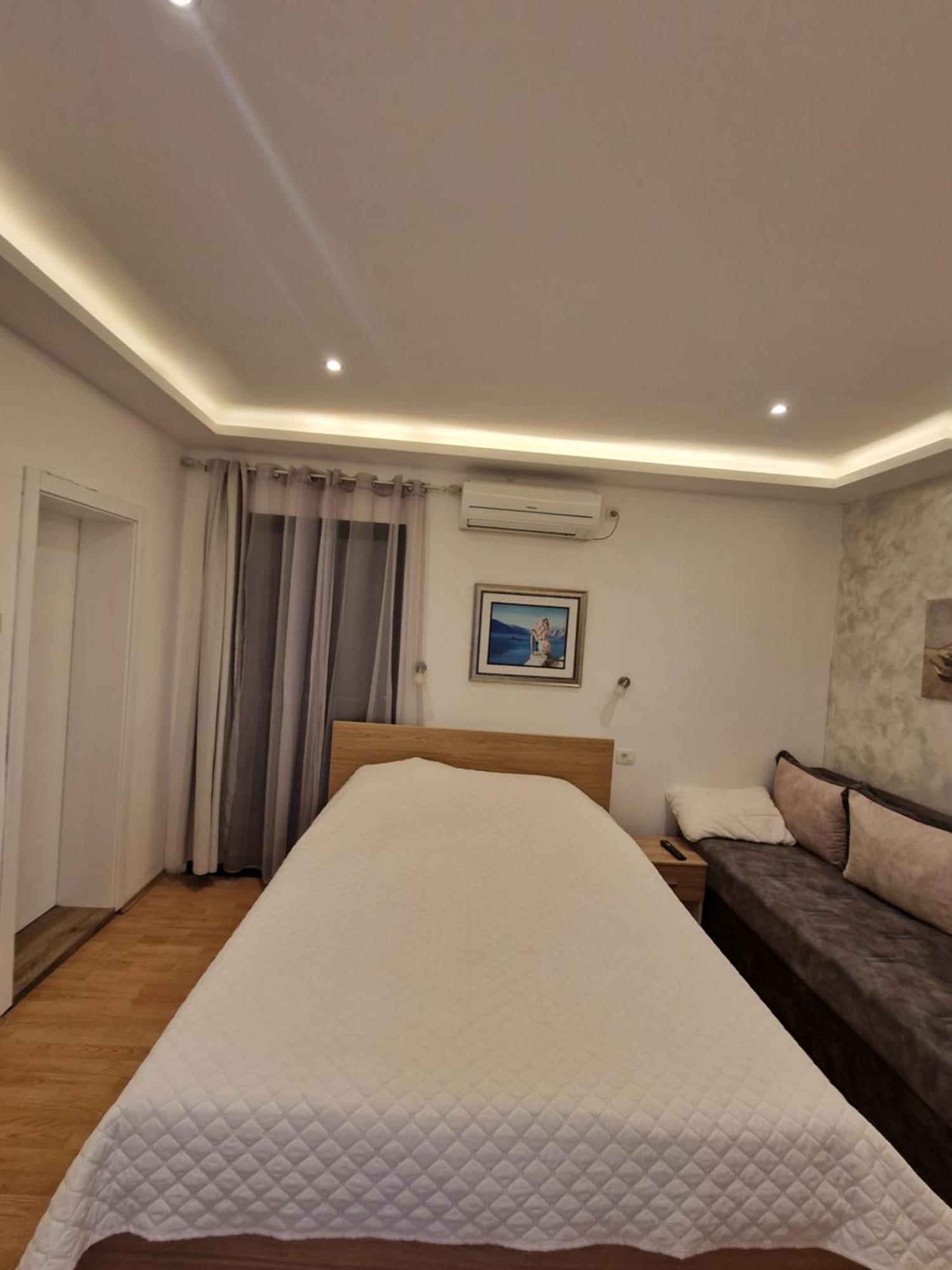 Guest House Damjana Budva Pokoj fotografie